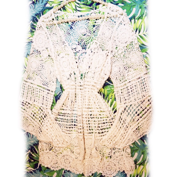 Stunning Crocheted Lace Resort Beach Swim Cover - Picture 6 of 15